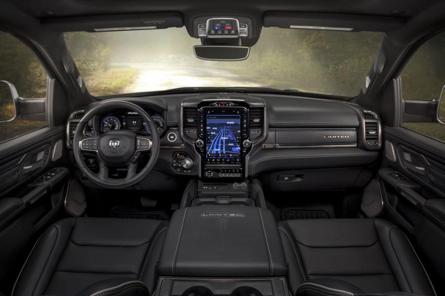 Торпедо Ram 1500 Limited Crew Cab (DT) 2018 года  (фото 10 из 40)